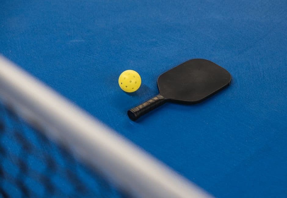 How to dink in pickleball